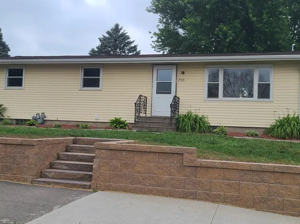 700 S Main St, Monona, IA 52159