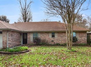 636 Fairway Dr, La Place, LA 70068