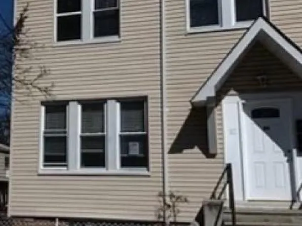 28 11th Ave, East Orange, NJ 07018