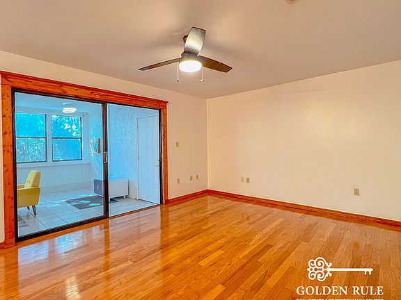 3rd image of 2822 SW 14th Dr #1