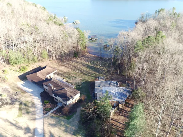 350 S Port Bass Dr, Fair Play, SC 29643