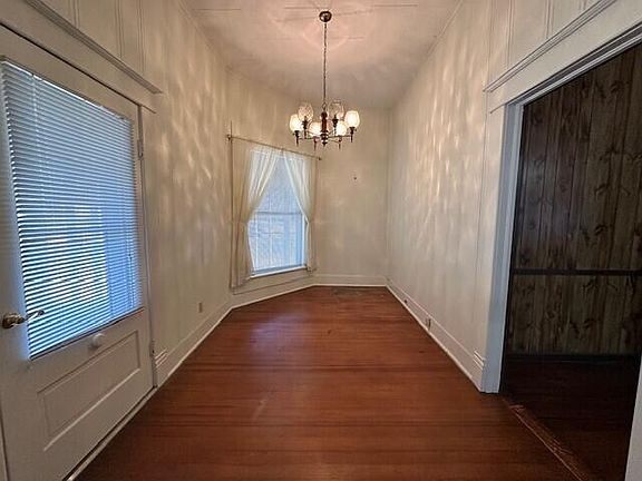 5th image of 91 Whitfield St