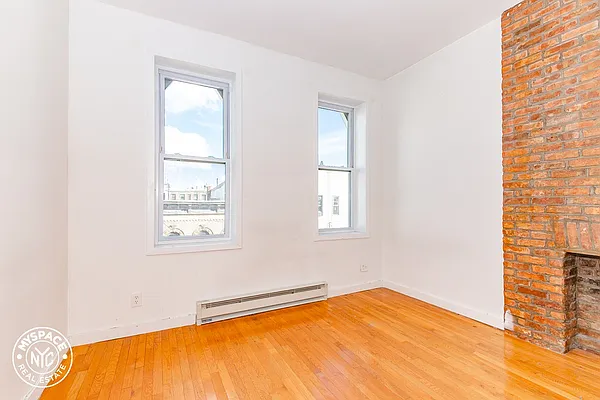 Rented by MySpaceNYC | media 16