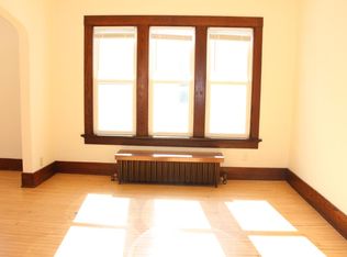 848 N 11th St, Manitowoc, WI 54220