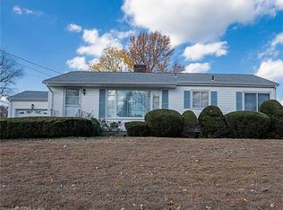 7 Williams Pl, Wallingford, CT 06492