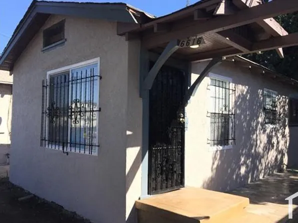 6612 Menlo Ave, Los Angeles, CA 90044