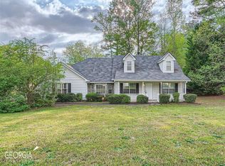 215 Woodland Ridge Cir, Covington, GA 30016