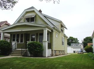 3530 S 20th St, Milwaukee, WI 53221