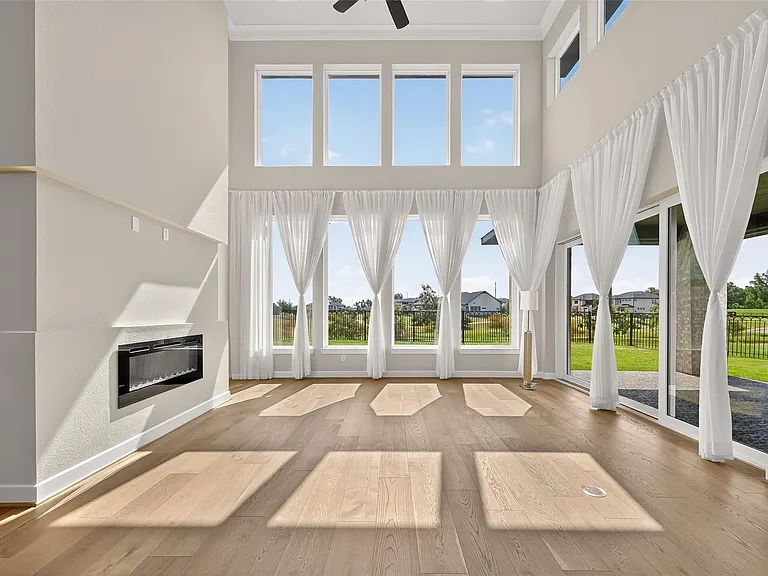4906 Tanyard Manor Dr — Photo 10