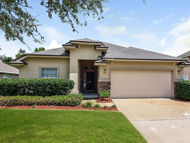 632 Chestwood Chase Dr — Photo 1