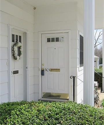 Welcome to 1840 Crompond Road #5C5!