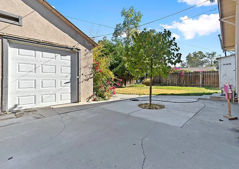 777 E El Monte Way — Photo 25
