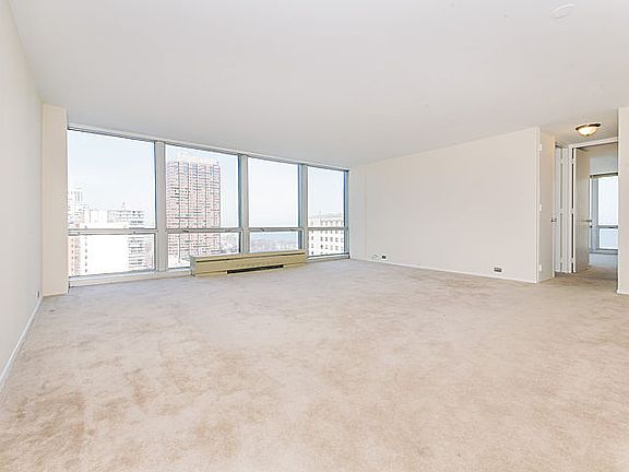 2nd image of 330 W Diversey Pkwy APT 1708
