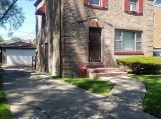 9938 S Oglesby Ave, Chicago, IL