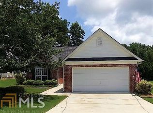 230 Cloverwood Dr, Fayetteville, GA 30215