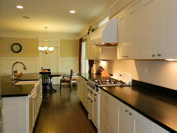 Another view of kitchen