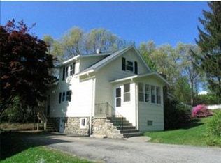 7 Billow St, Worcester, MA 01604