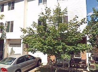 206 Jamie Ln, Staten Island, NY