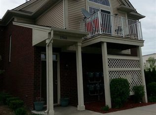 27088 Carrington Pl, Harrison Twp, MI 48045