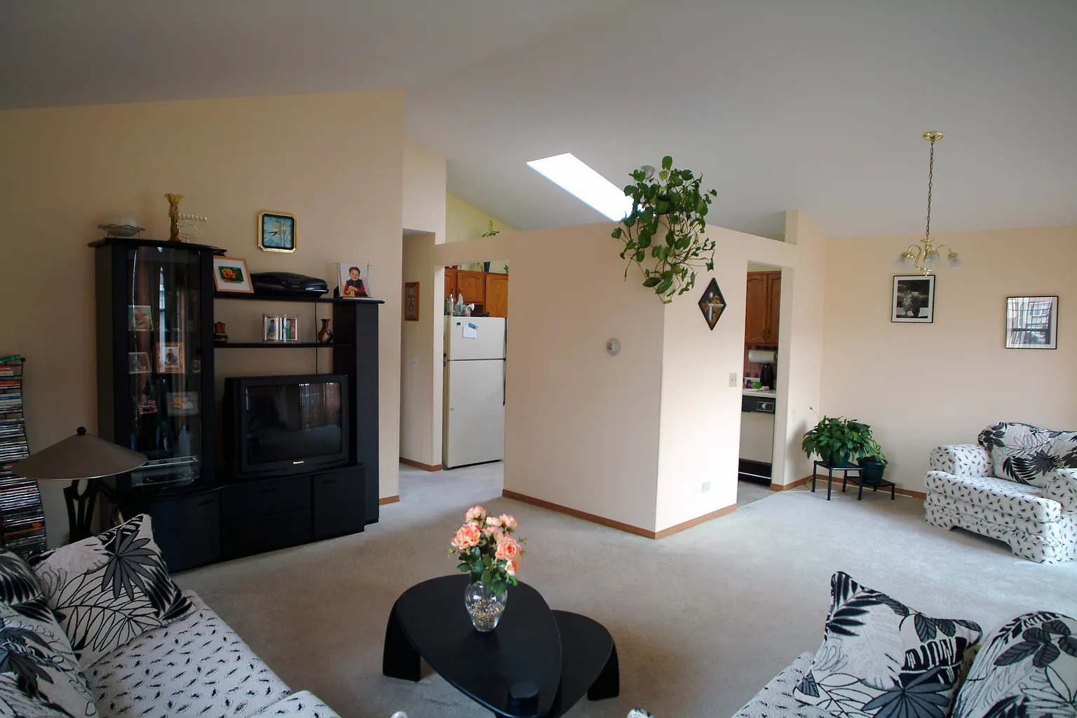 481 Le Parc Cir photo 1