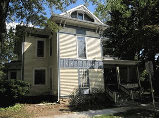 205 S 4th St APT B, Stoughton, WI 53589
