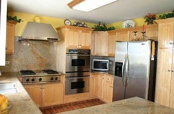 5th image of 1340 Saint Vincents Dr