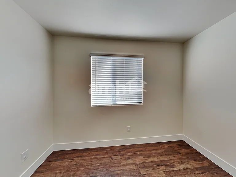 9415 Wabash St — Photo 12