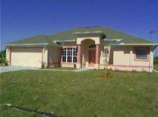 3001 SE Miracle Ln, Port Saint Lucie, FL 34952