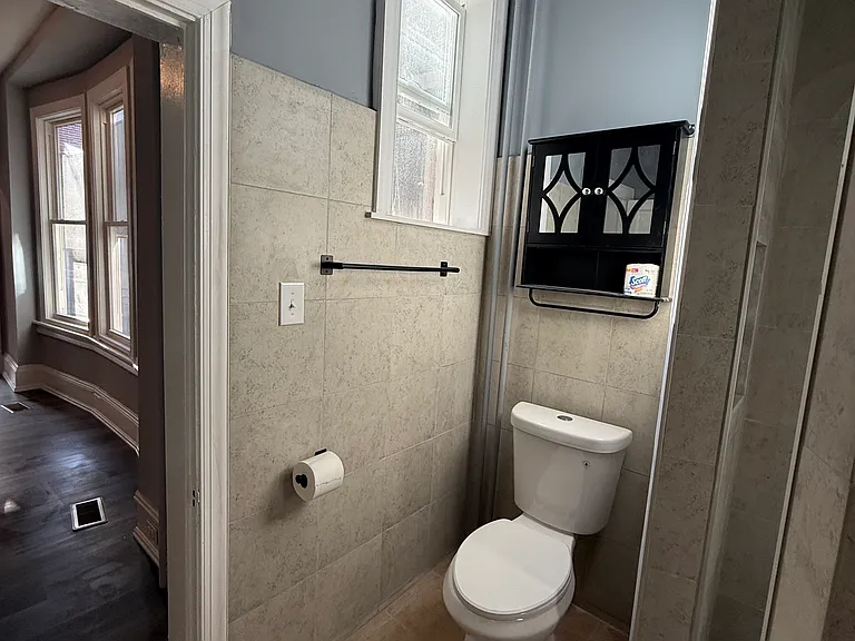 510 N 57th St #1 — Photo 11