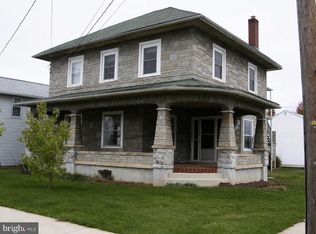 112 Strawberry St, Fredericksburg, PA 17026