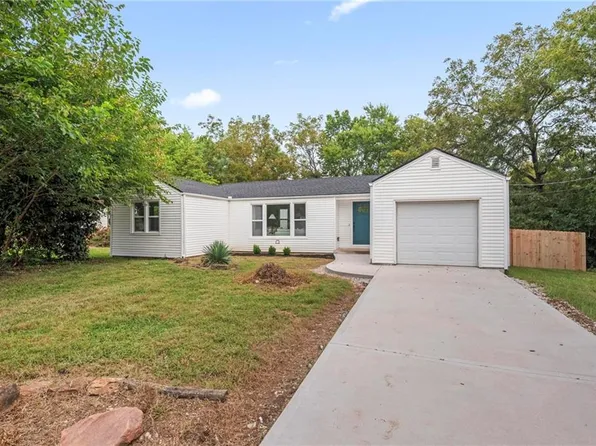 616 N Willie St, Olathe, KS 66061