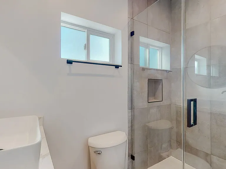 16012 Cantlay St #A — Photo 21