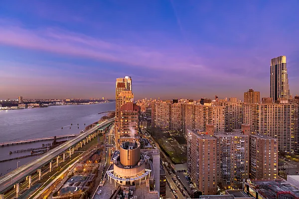 Rented by Nest Seekers International | media 26