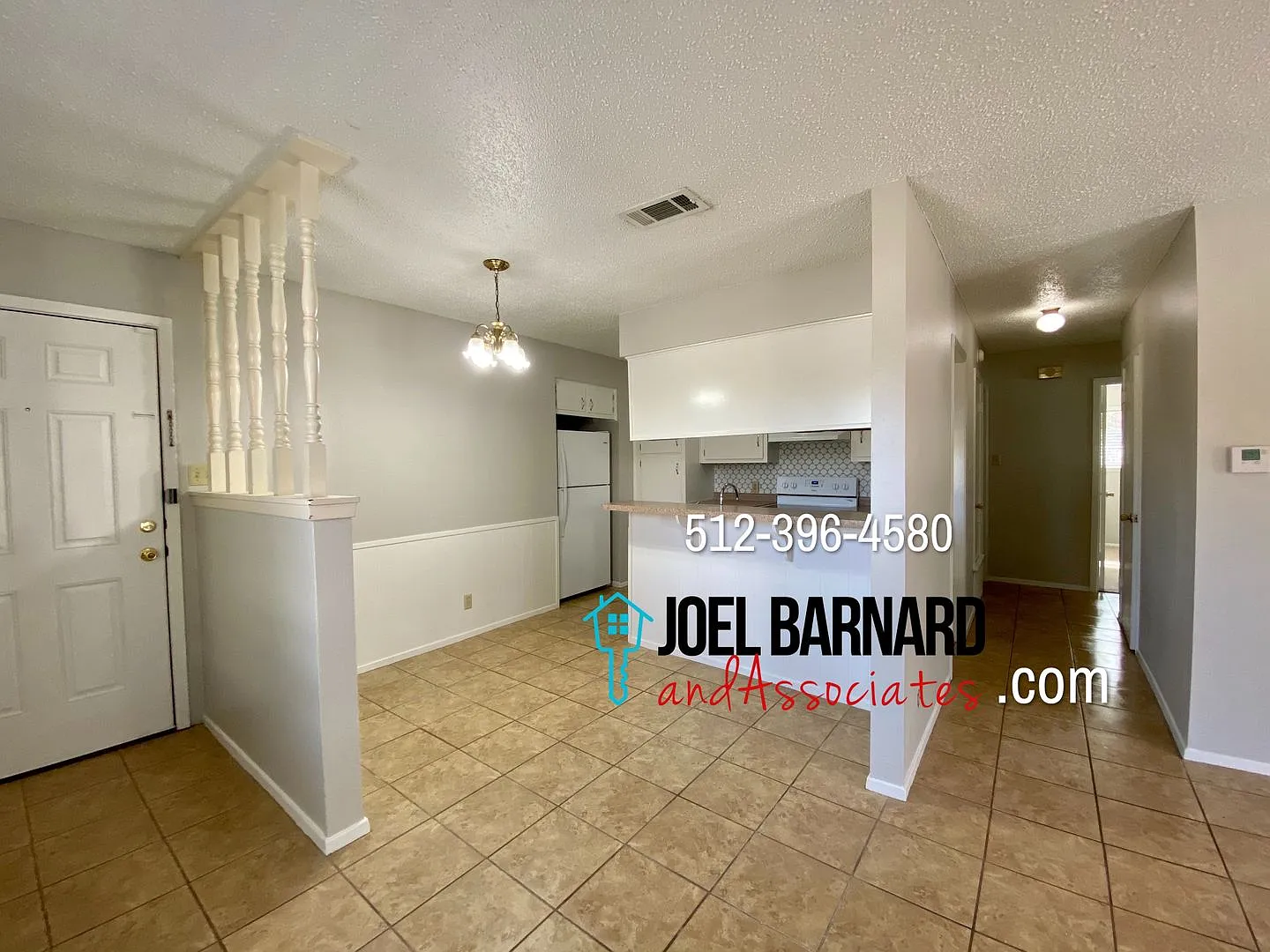 Available Now: Conveniently Located Duplex — Photo 3
