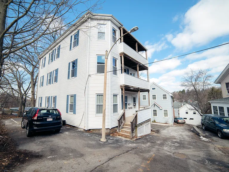 Duffley Ct — Photo 29