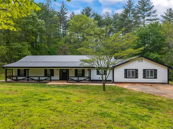 435 Dogwood Way, Blue Ridge, GA 30513
