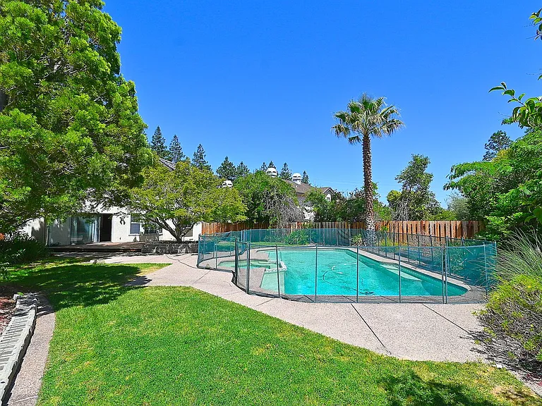 44144 Ibero Way — Photo 9