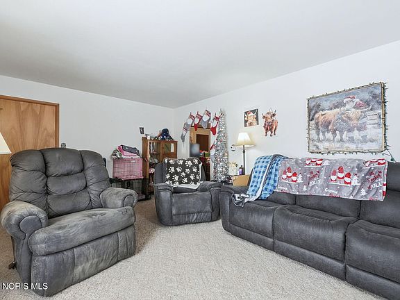 5th image of 1600 Leland Ave