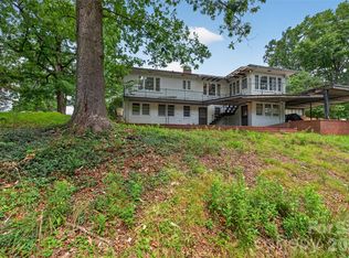311 33rd Street Dr SE, Hickory, NC 28602