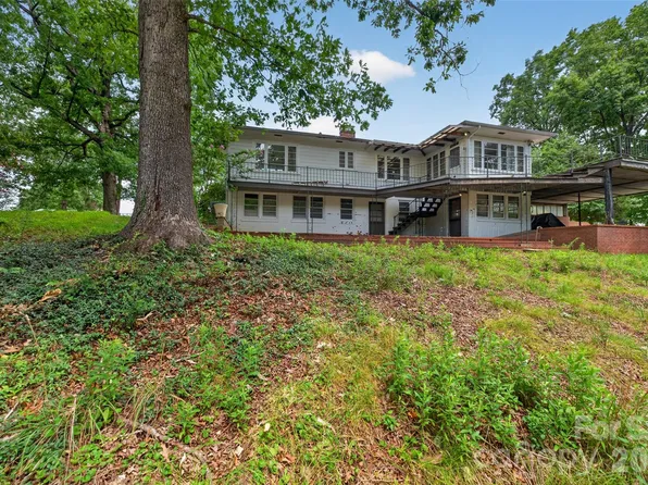 311 33rd Street Dr SE, Hickory, NC 28602