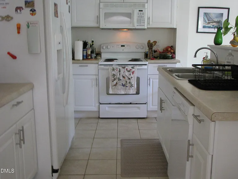 3608 Knollwood Dr — Photo 7