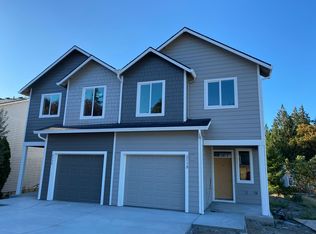 211 Cloverdale Rd UNIT A, Kalama, WA 98625