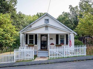 1328 Shenandoah Ave, Waynesboro, VA 22980