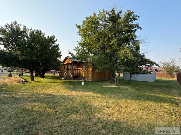 116 N Warpath St, Salmon, ID 83467
