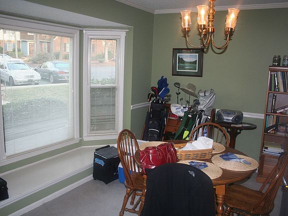 Dining Room w/bay window