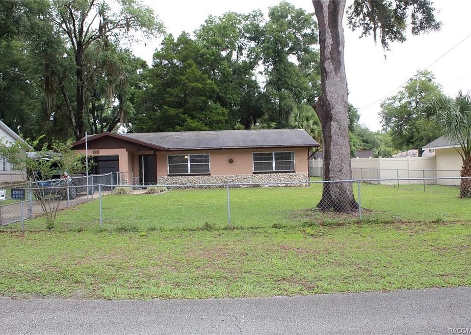 1st image of 7149 W Crestview Ln