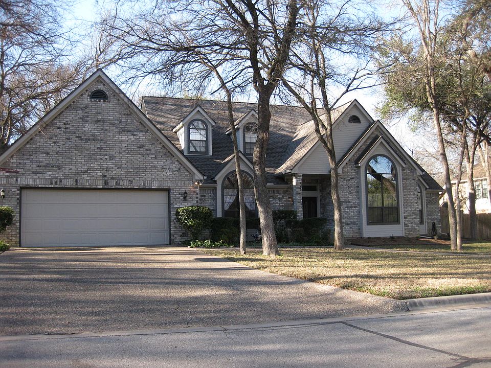 1st image of 2613 Olympia Dr
