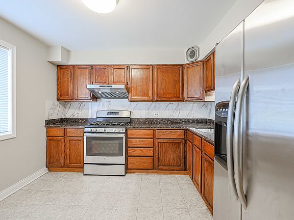 4th image of 9664 N Lois Dr #E