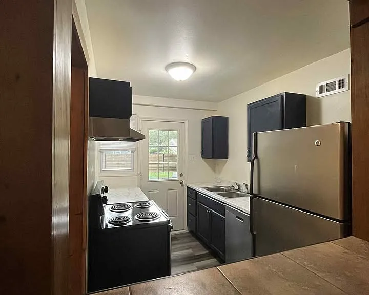 2404 SW Eveningside Dr — Photo 6