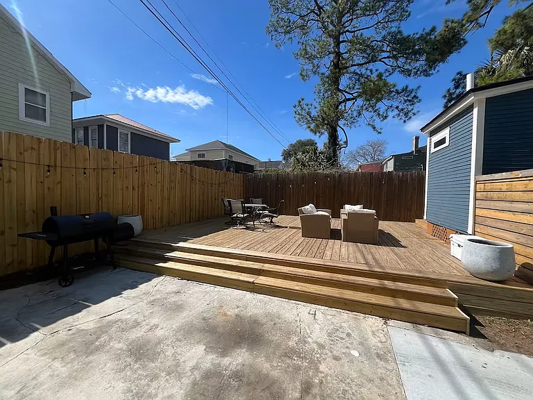 509 E 39th St #2 — Photo 13